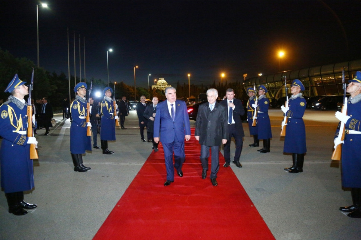Rəhmonun Azərbaycana səfəri yekunlaşdı