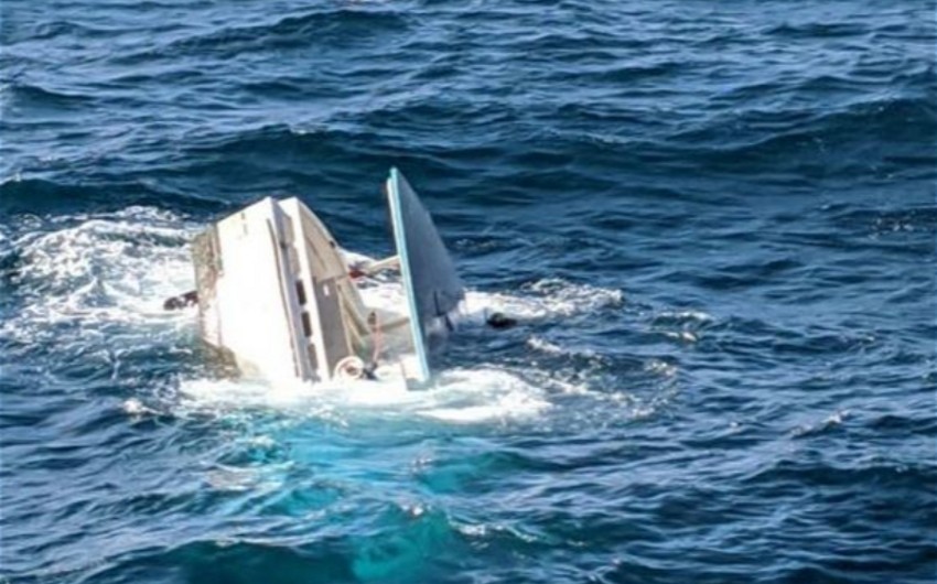 Yunanıstan sahillərində yük gəmisi BATDI