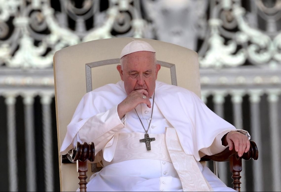 Roma Papası pnevmoniya olub 