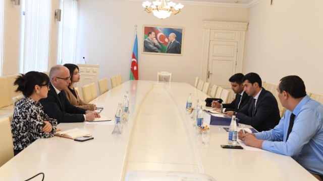 Məcburi köçkünlər üçün qrant layihəsi icra edilir - FOTO