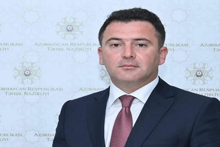 Şagirdi döydüyü deyilən idarə müdiri işdən çıxdı