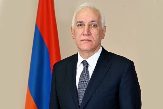 Ermənistan prezidenti Dubaya gedir