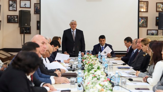 ADU-da elmi konfransa yekun vurulub - FOTOLAR