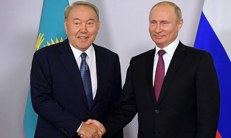 “Putin öz sözünün ağasıdır” - Nazarbayev