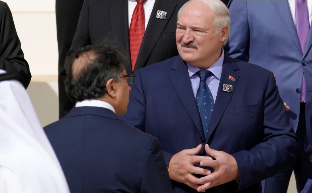 Lukaşenko ilə şəkil çəkdirmək istəmədilər