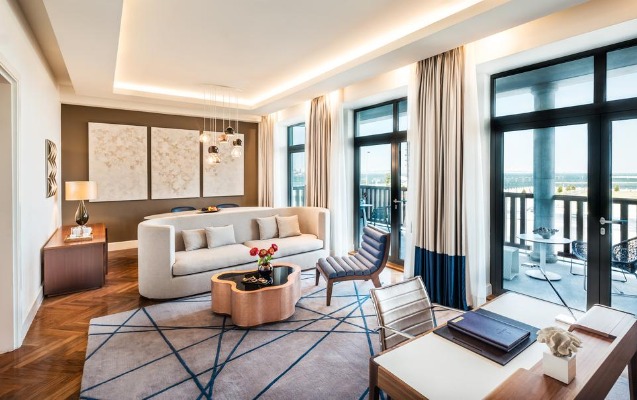 Hotel və sanatoriyaların əmlak vergisi azaldılır