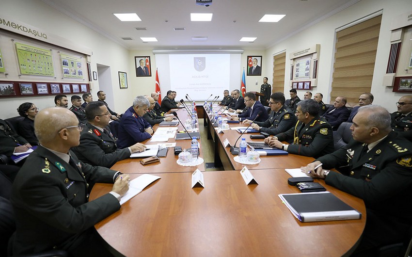 Bakıda mühüm hərbi TOPLANTI