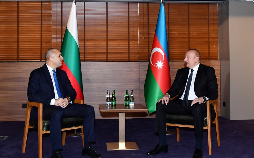 İlham Əliyev Rumen Radev ilə GÖRÜŞDÜ