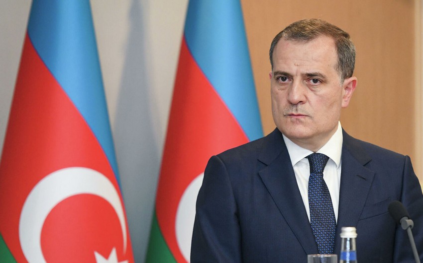 Ceyhun Bayramov Brüsselə getdi