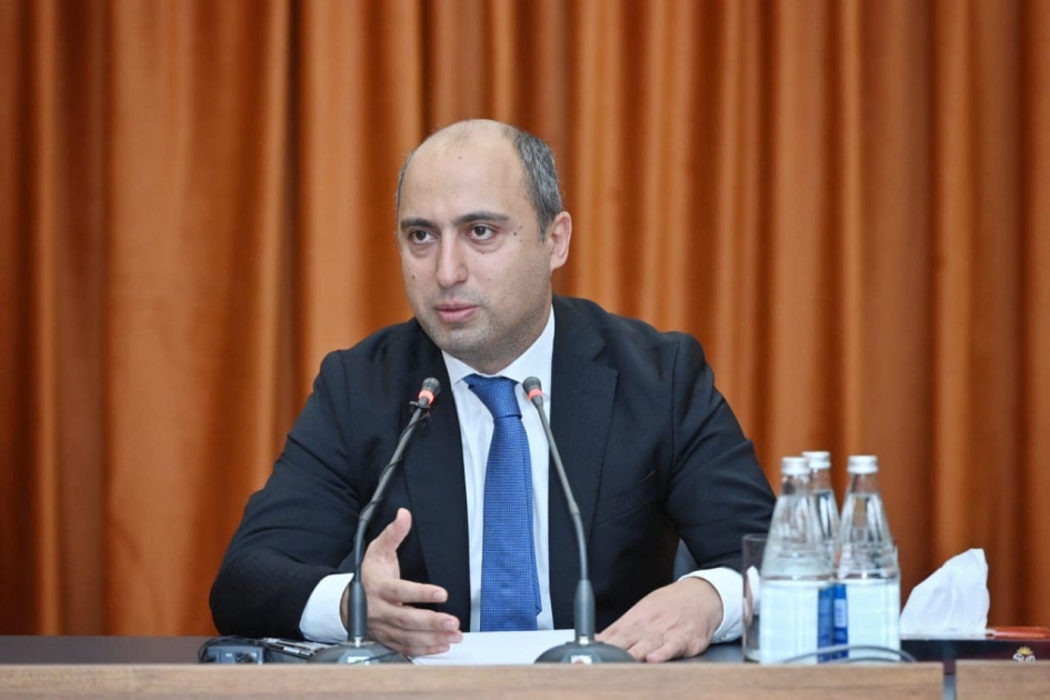 Pensiya yaşına qədər işləməklə bağlı ağır qərarlar verməliyik - Nazir
