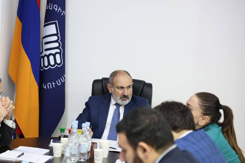 Kommunikasiyaları açmaq üçün addımlara hazırıq - Paşinyan