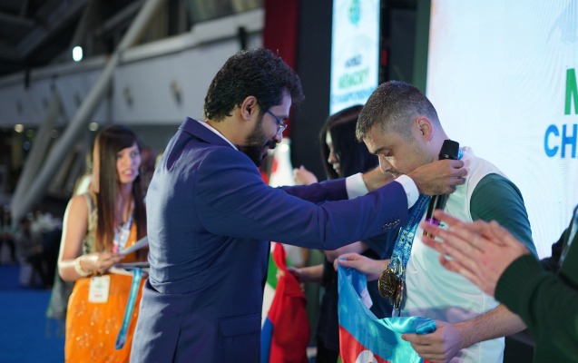 Orxan İbadov dünya yaddaş çempionu olub - FOTOLAR