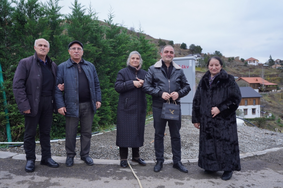 Daha 20 laçınlı ailəyə evlərin açarları verildi - FOTO