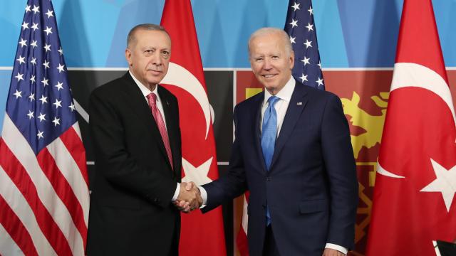 Bayden Ərdoğana zəng etdi - Nələr müzakirə olundu...