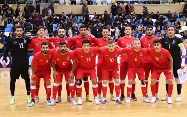 Millimiz Rumıniya ilə heç-heçə etdi 