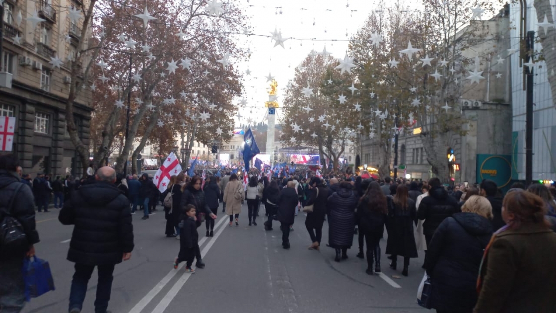 Gürcülər Avropa İttifaqının qərarını belə qeyd etdilər - FOTOLAR