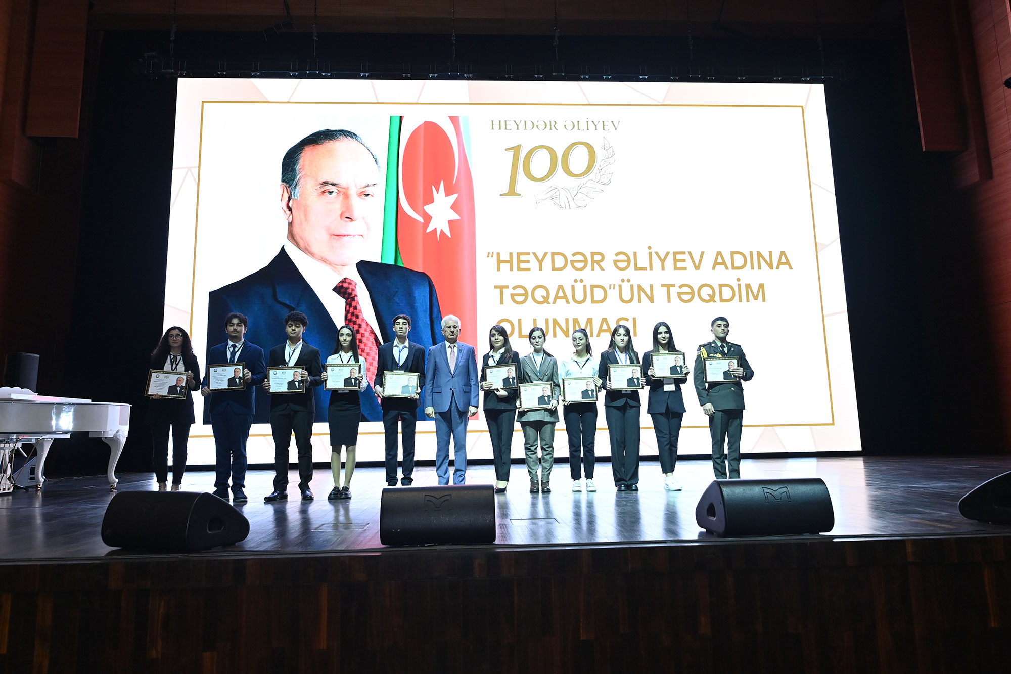 BMU tələbələrinə “Heydər Əliyev adına təqaüd” təqdim olundu