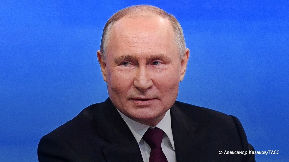 Putin MSK-ya yollandı - Sənədlərini verir