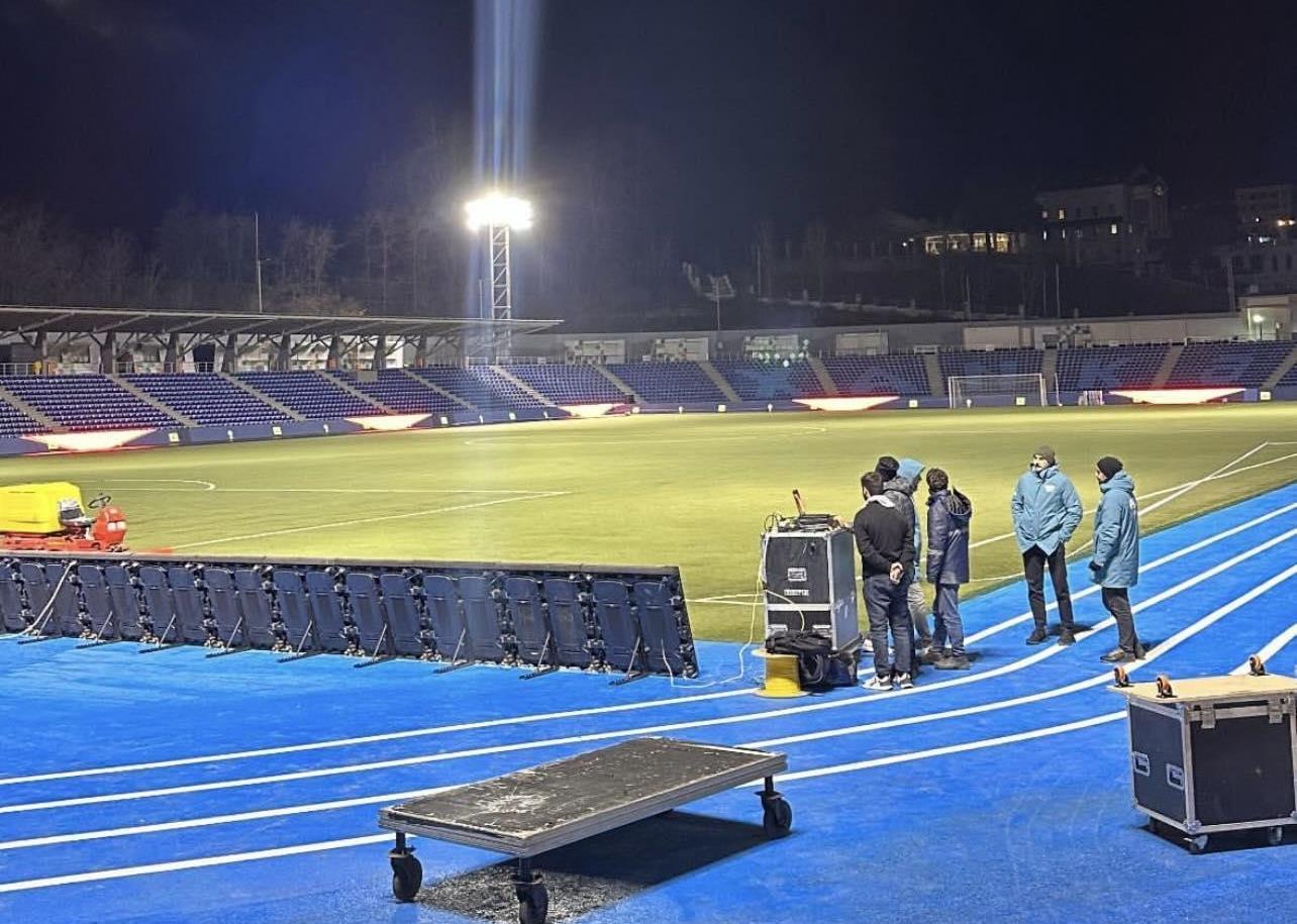 Xankəndi stadionu işıqlandırıldı - sabahkı oyuna hazırlıq bitdi - FOTO