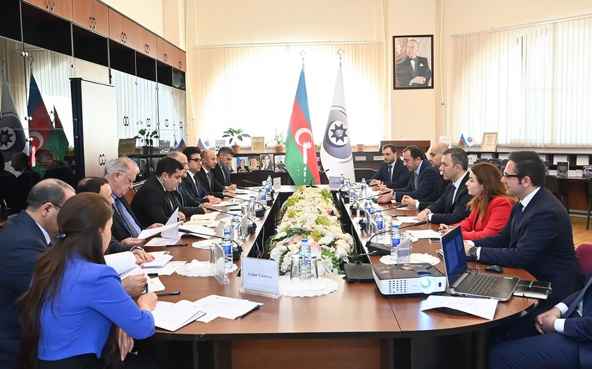 Təhsil hüququ ilə bağlı müzakirələr aparıldı