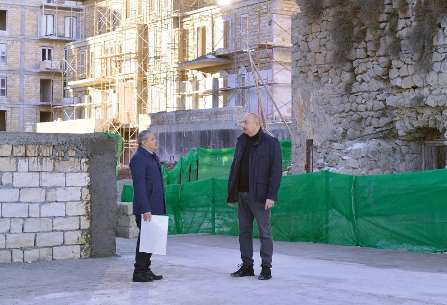 Prezident Şuşada tikinti-bərpa işləri ilə tanış oldu - FOTO