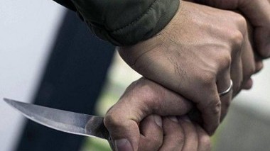 İsmayıllıda sərxoş oğul atasını BIÇAQLADI