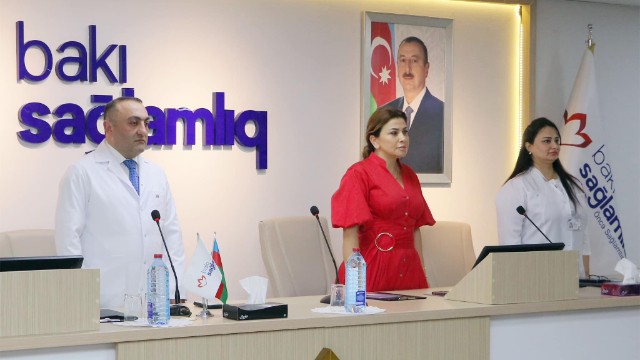 Bakı Sağlamlıq Mərkəzində Heydər Əliyevə həsr olunmuş konfransı keçirilib - FOTOLAR