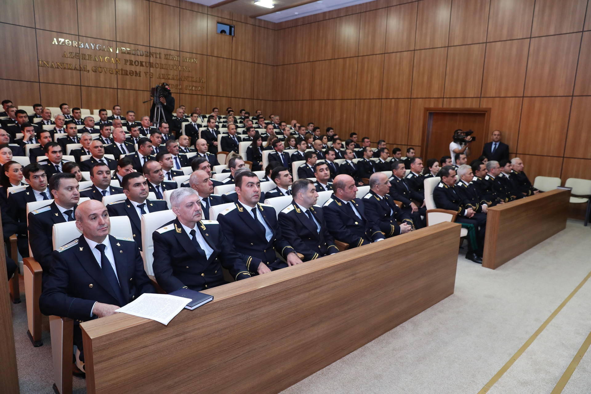 Prokurorların sosial müdafiəsi gücləndirildi
