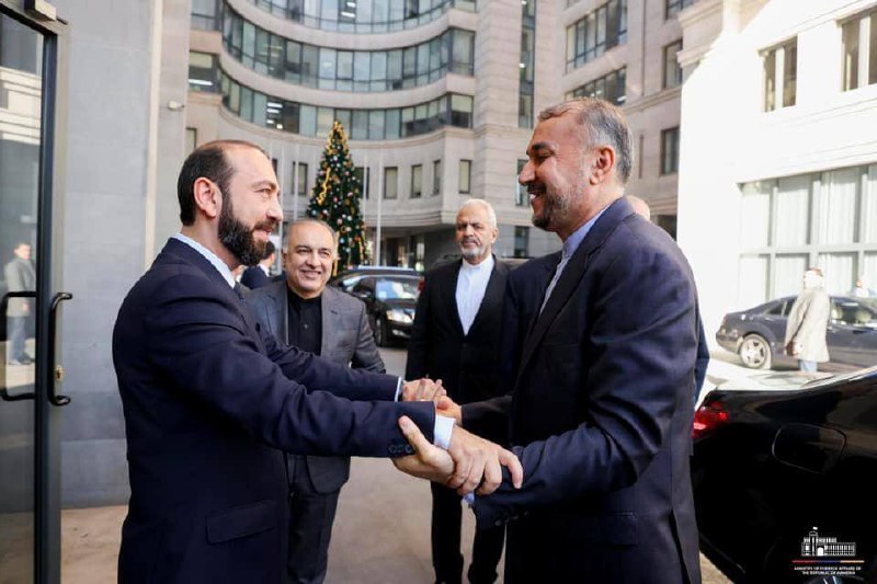 Mirzoyan Abdullahiyanı belə QARŞILADI
