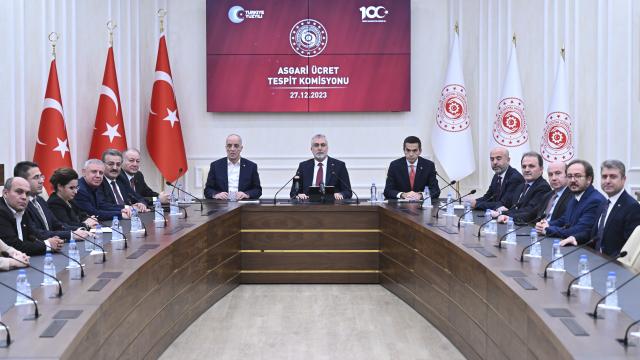 Türkiyədə minimum əmək haqqı 49% ARTIRILDI