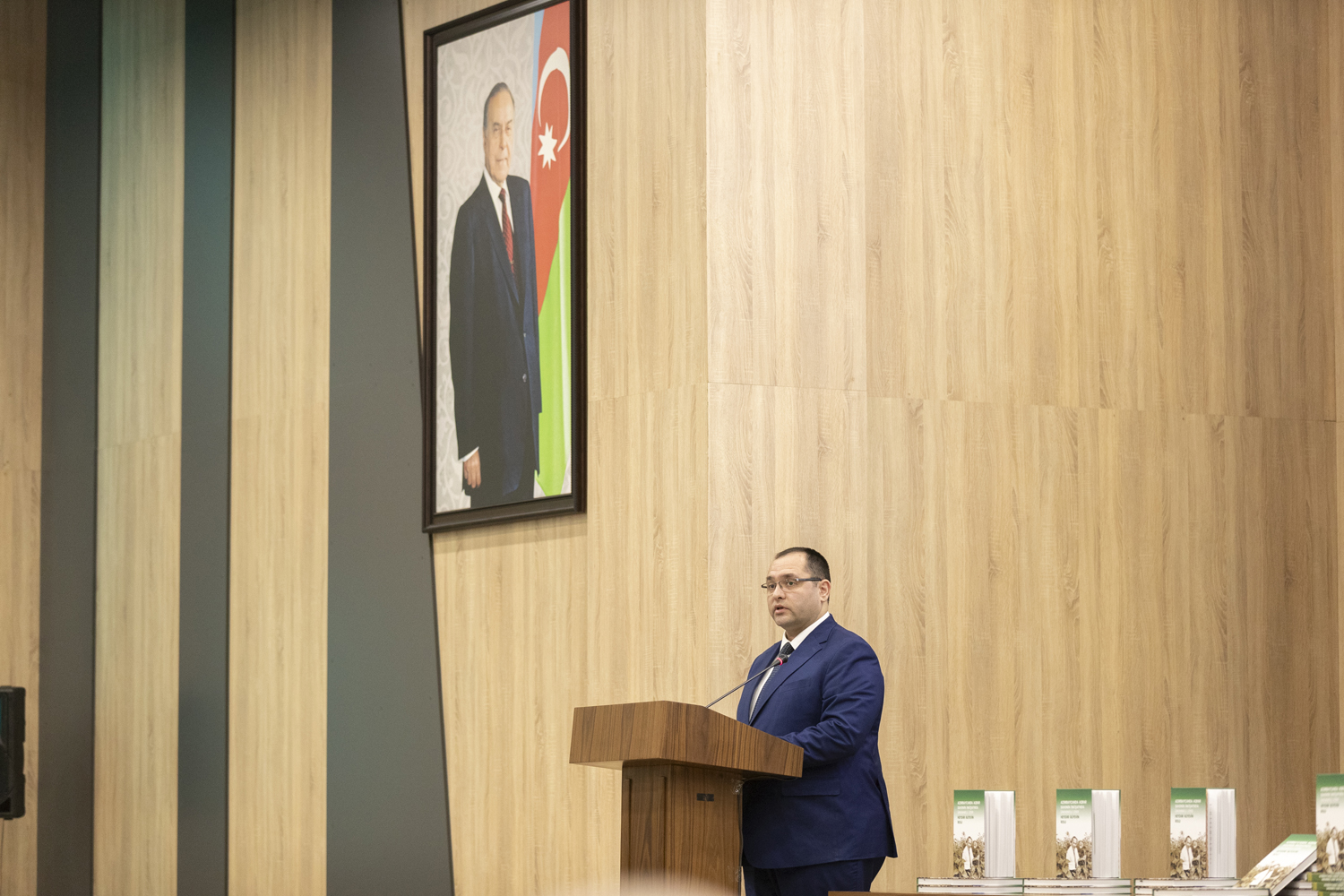 “Azərbaycanda aqrar sahənin inkişafında Heydər Əliyevin rolu” kitabı çap olundu - FOTO