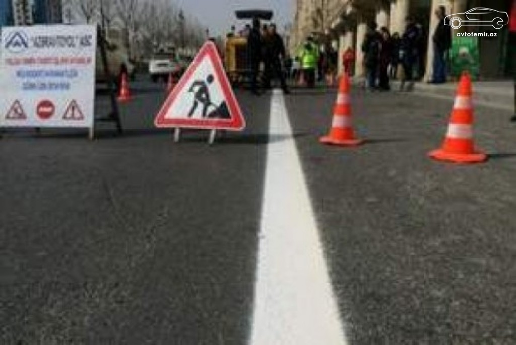 Bu küçədə maşınların hərəkətinə məhdudiyyət qoyuldu