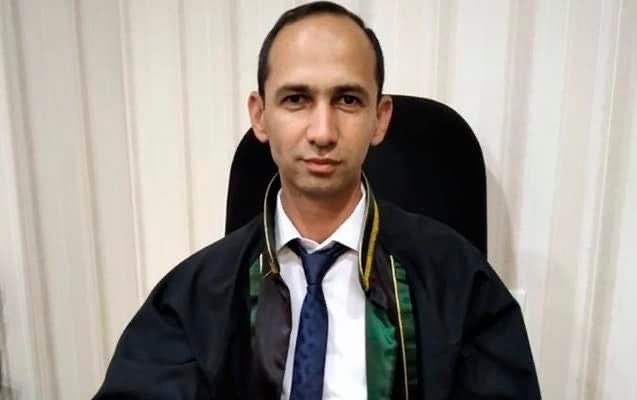 Özünü yandıran vəkilin dostu danışdı: 10 min manat...