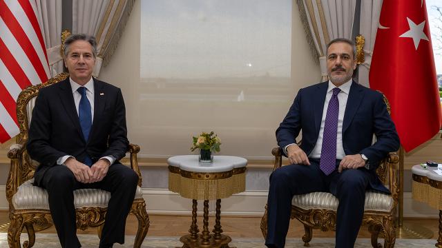 Fidan Blinkenlə Azərbaycanı da müzakirə etdi 