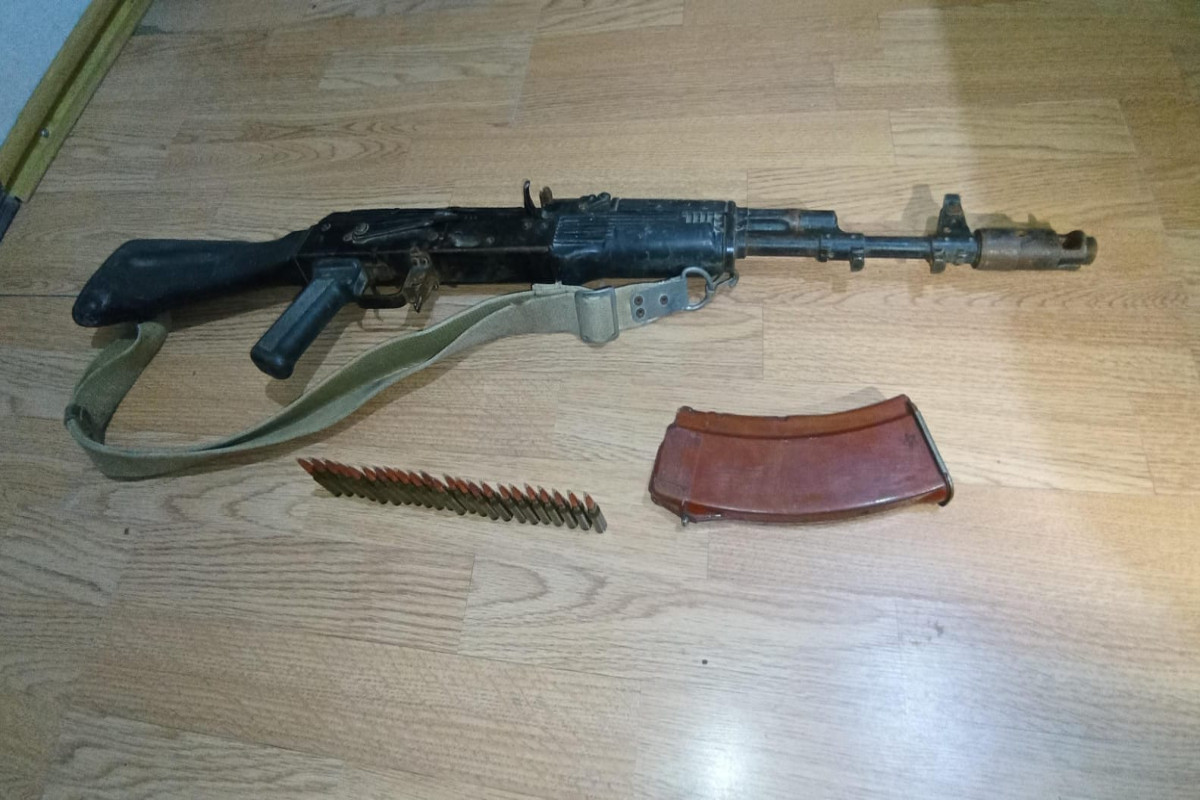 Şirvanda avtomat aşkarlandı - FOTO