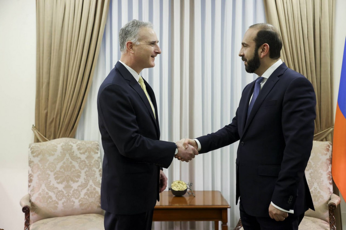 Mirzoyan Blinkenin müşaviri ilə danışıqlar apardı 
