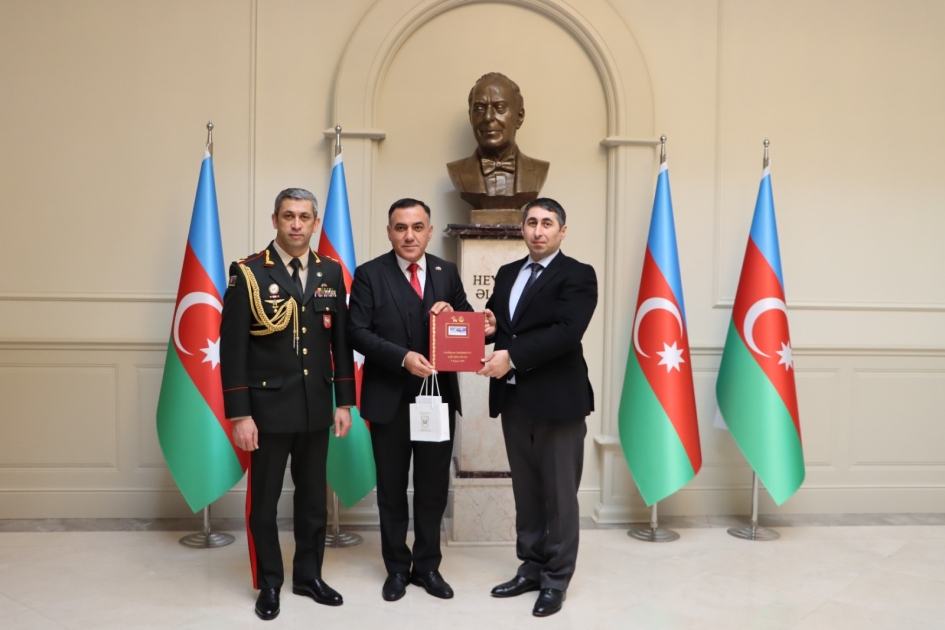 Azərbaycan səfirliyində müharibə iştirakçıları ilə görüş - FOTOLAR
