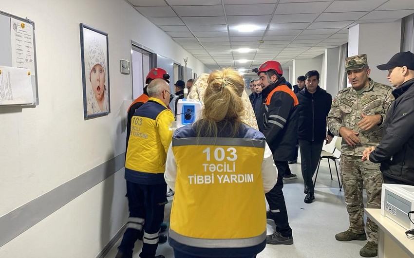 Yanğın zamanı 50 pasiyent təxliyə olundu, 1 nəfər tüstüdən zəhərləndi- TƏBİB