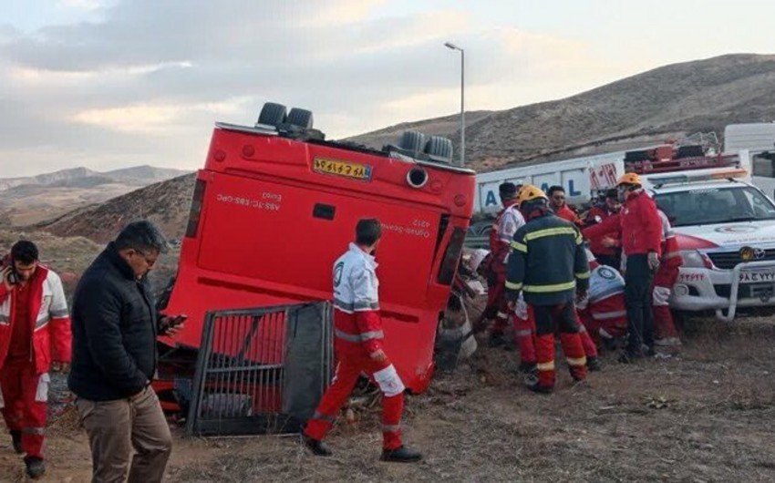 İranda sərnişin avtobusu aşdı - 7 nəfər öldü