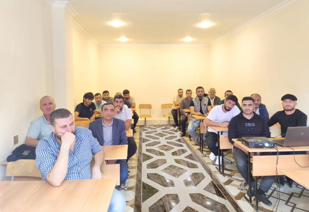 Taksi sürücüləri üçün təlimlər keçirilir