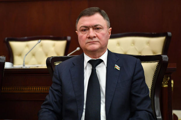 Rəsmi Paris öz siyasətinə yenidən baxmalıdır