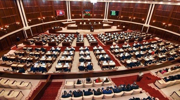 Deputatların tətili başa ÇATDI