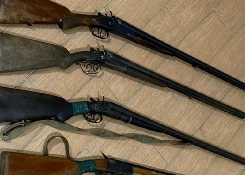 Həftəsonu vətəndaşlardan 25 silah, 3 qumbara götürülüb