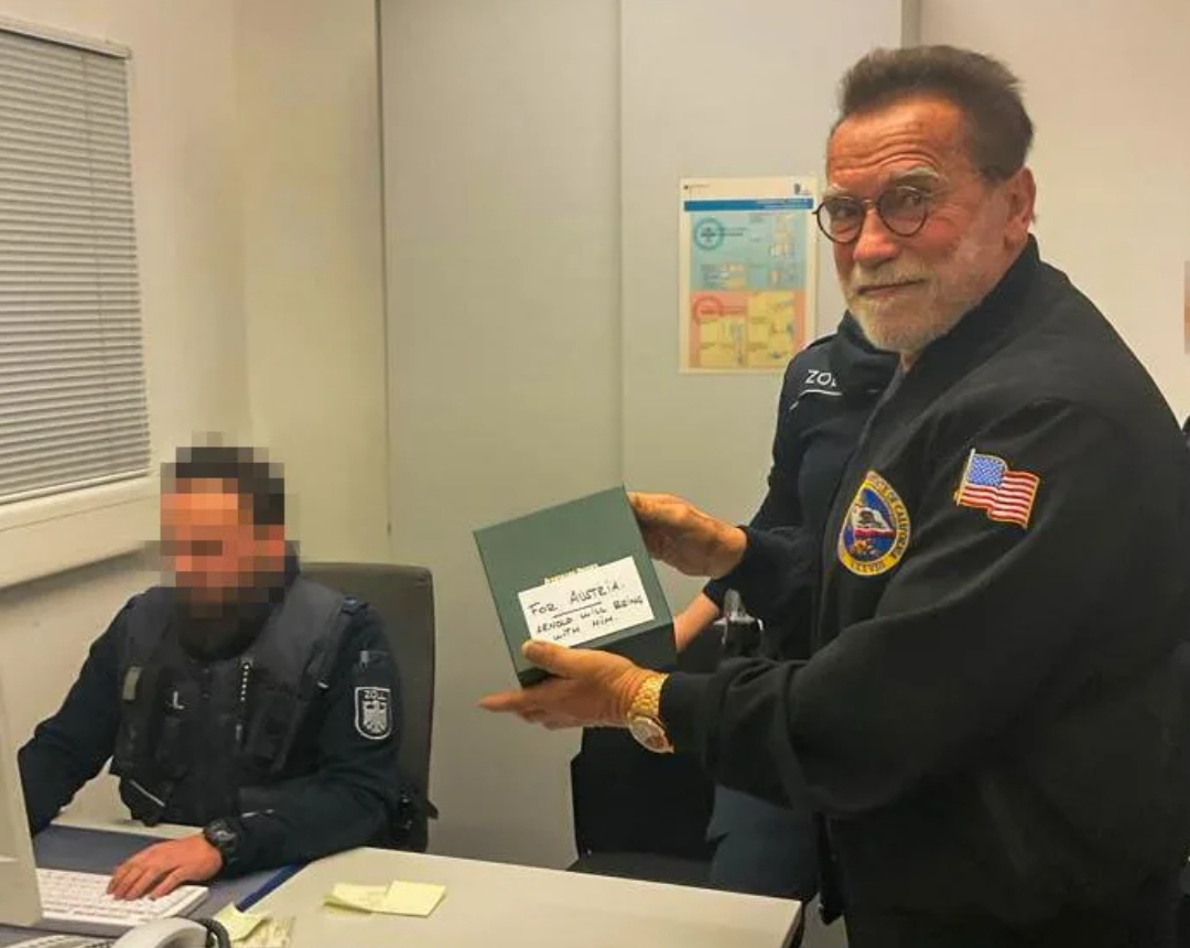  Arnold Şvartseneqer Almaniyada saxlanıldı