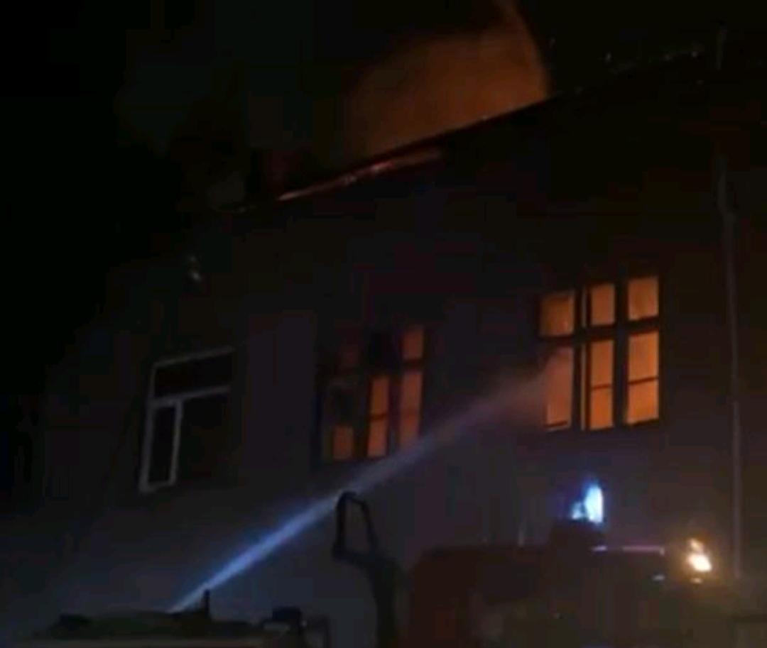 Yanğın zamanı bir neçə nəfər tüstüdən zəhərlənib