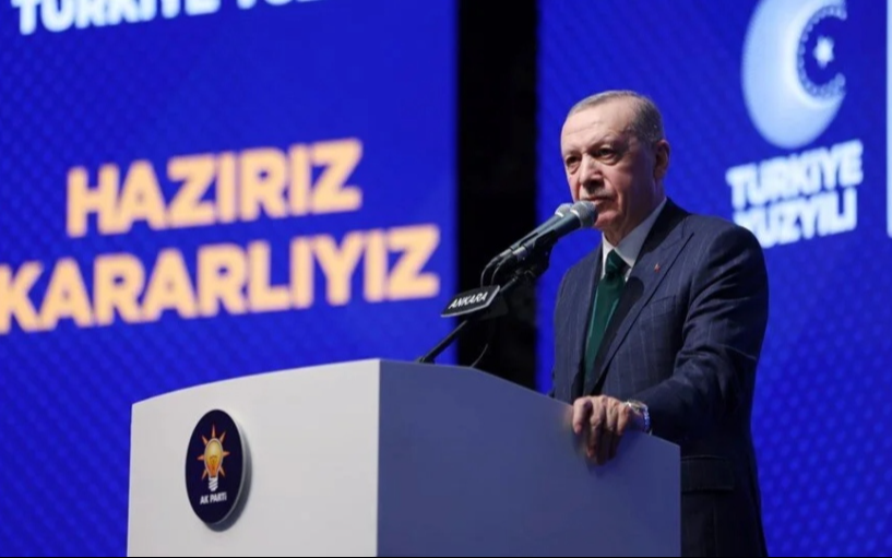 AKP böyük şəhərlərdə namizədlərini AÇIQLADI