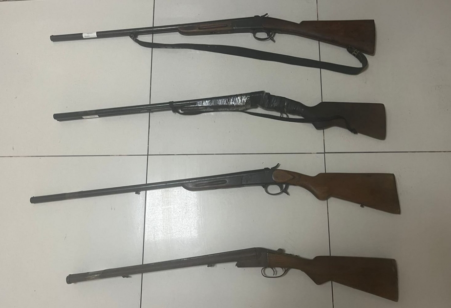 Daha 4 silah polisə təhvil verildi 