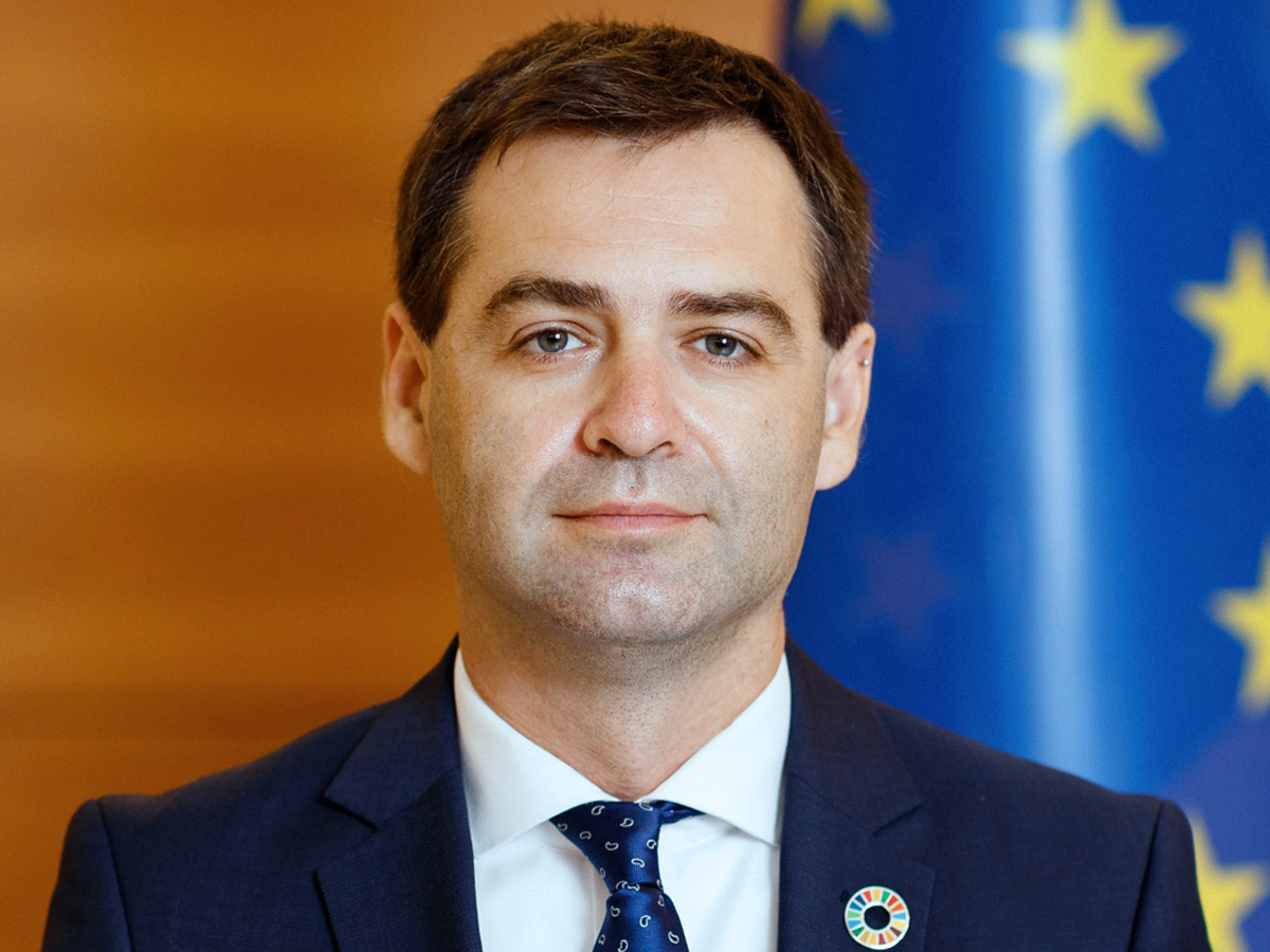 Moldova XİN başçısı istefa verdi