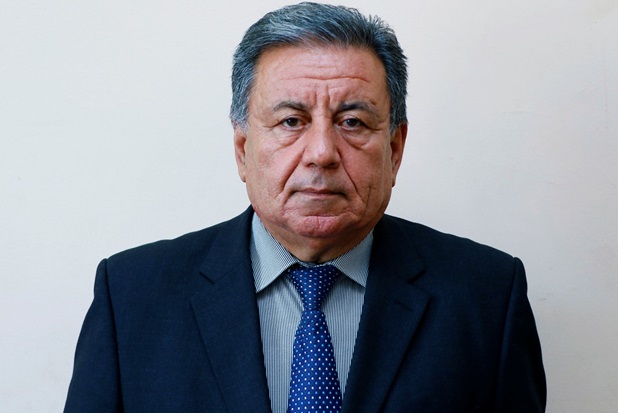 Əməkdar jurnalistin ürəyinə stend qoyulub