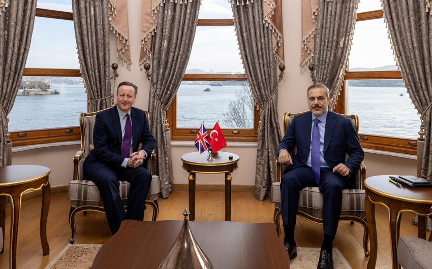 Fidan Kameronla görüşdü